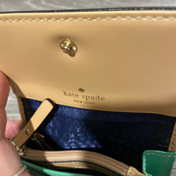 Kate Spade ♠️ - Picture 4 of 6